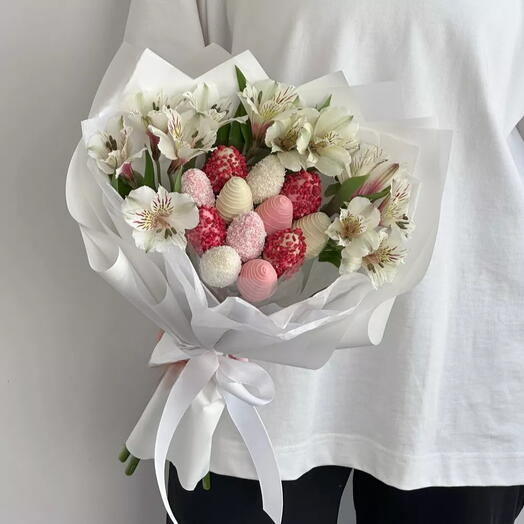 Клубника с альстромерией