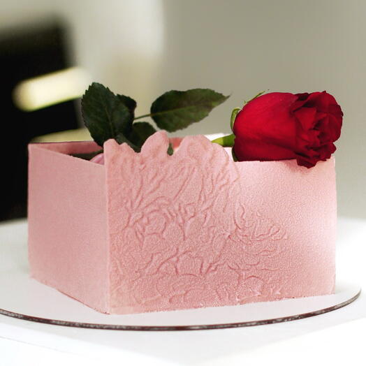 Торт на 8 марта с розой