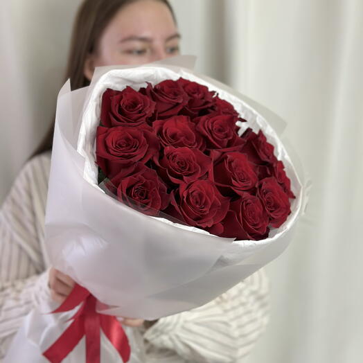 Букет из 15 красных роз Экспловер