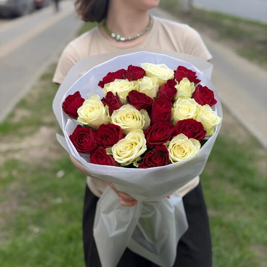 Розы кения 25 штук