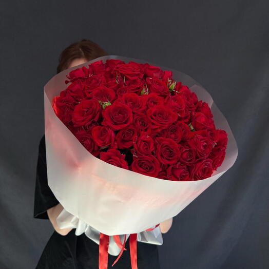 Букет из 9 кустовых алых роз🌹