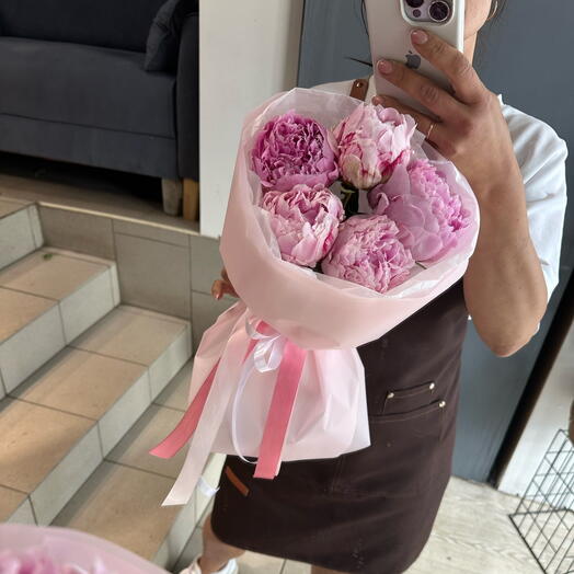 Букет из 5 пионов😍