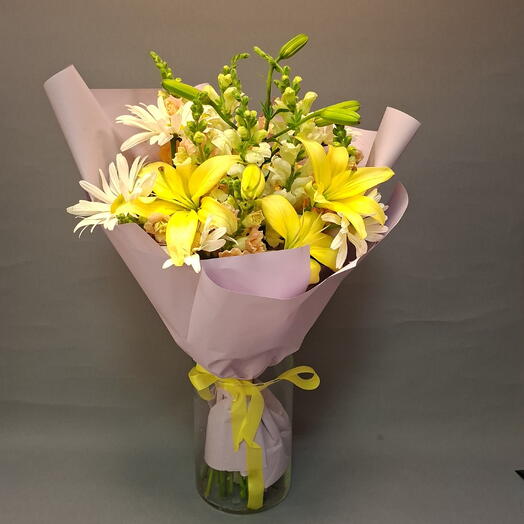 Солнечное утро💛Букет из лилии,антира,и ромашки