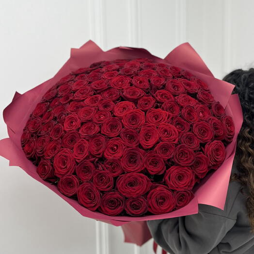 Роза Red Naomi 70см, красная упак, 101шт