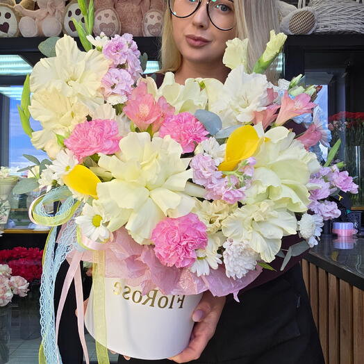Дофаминовая композиция🌸
Авторская композиция с французскими розами🩷🌸🩷