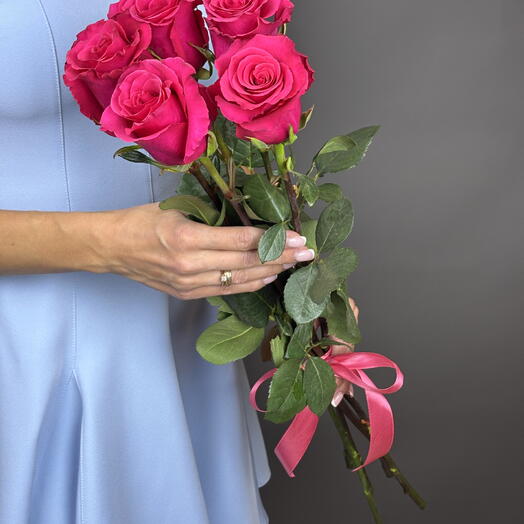 5 Ярких роз