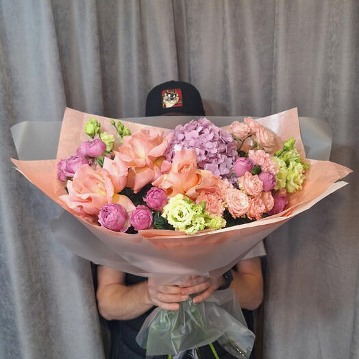 Нежный букет 💐 Гигант изкустоыой розы эустомы и цимбидиума