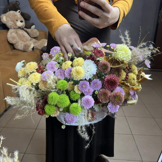 Корзинка с хризантемой