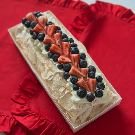 Меренговый рулет с ягодами 🍓🫐