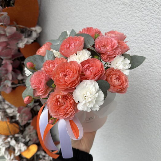Яркая коробочка Bloom room, роза и диантус