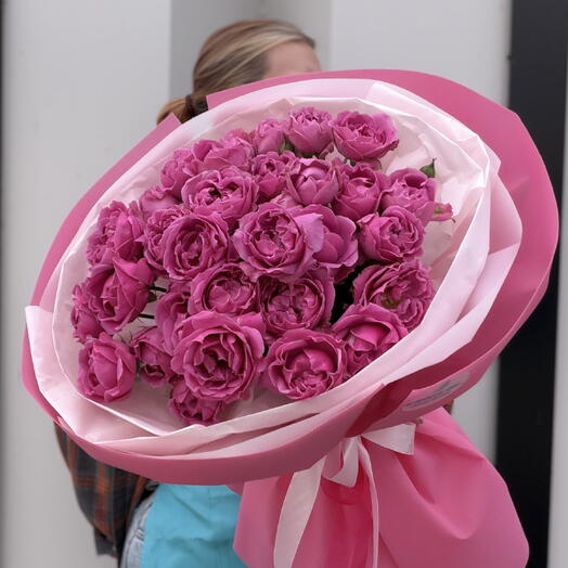 Букет кустовых пионовидных роз🌸