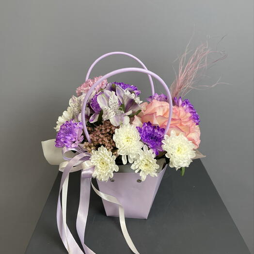 Композиция с французской розой и хризантемой 💜