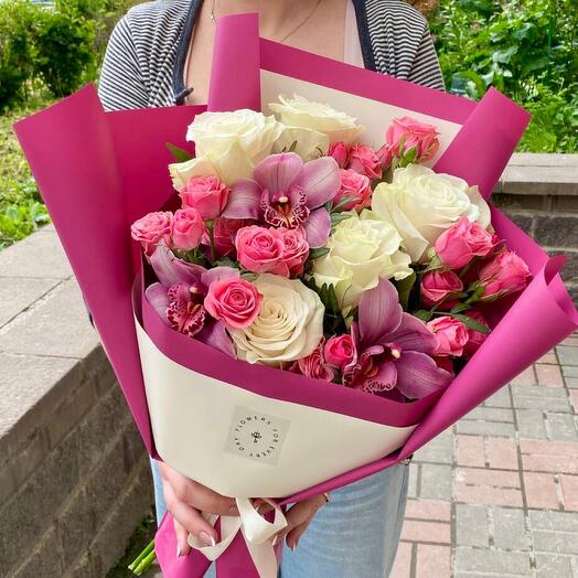 Rosas y orquídeas