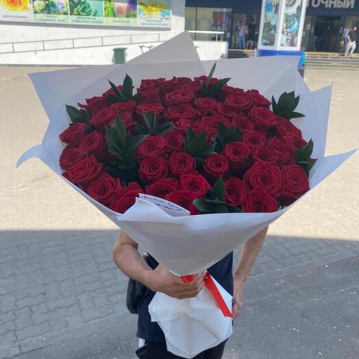 51 rosas rojas