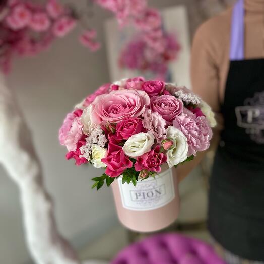 Flores en una Caja de rosas
