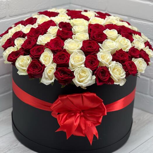 101 Roses in a hatbox