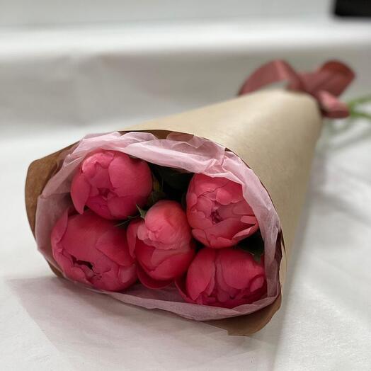 5 коралловых пионов