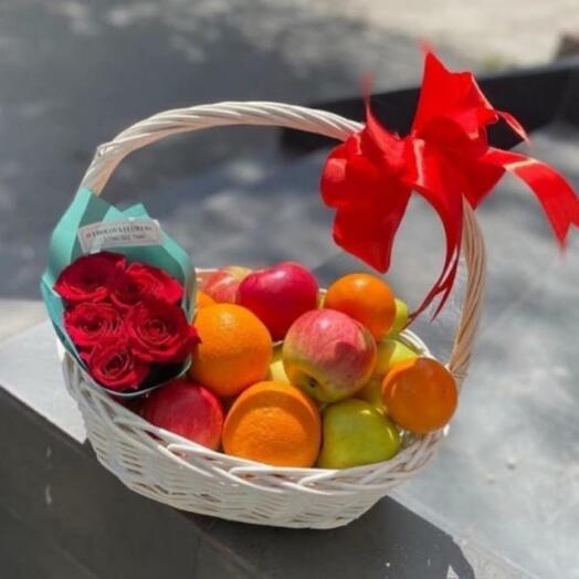 Фрукты с цветами