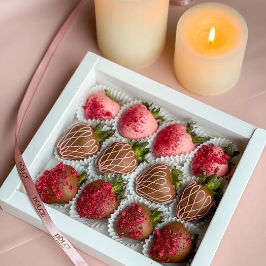 Клубничный бокс  "Влюбленность"