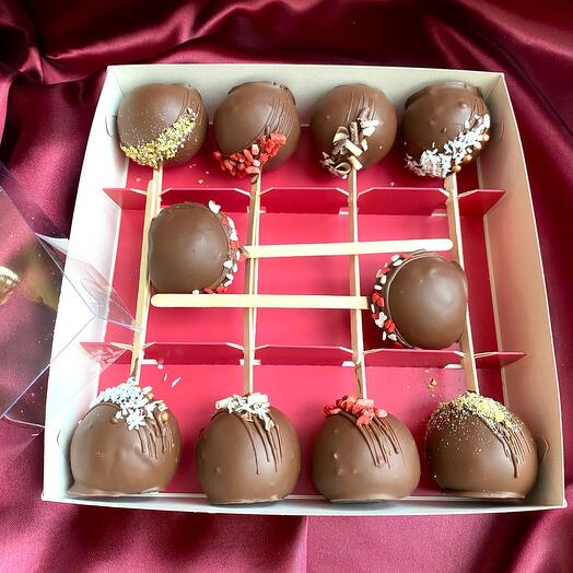 Кейк-попсы в молочном шоколаде