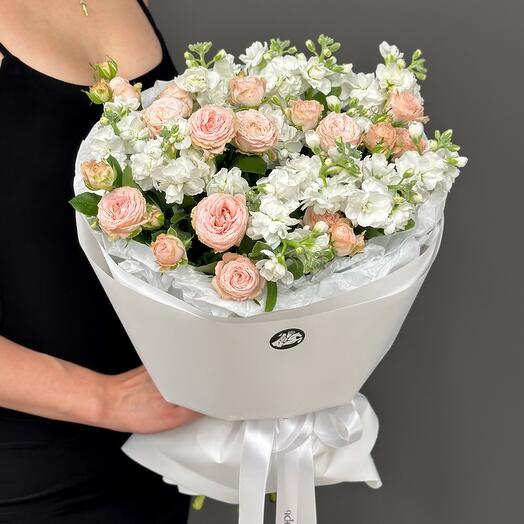 Delicate fragrant bouquet of mattiola and peony-shaped roses (size S)