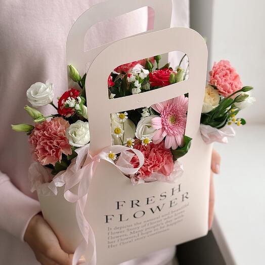 Цветы в сумочке Fresh Flower