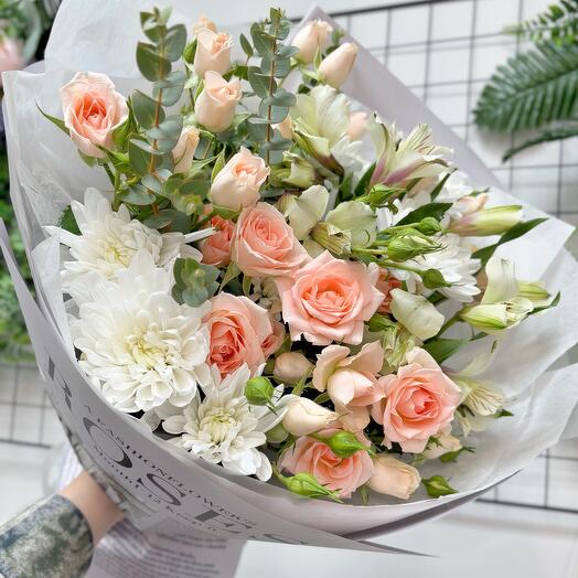 🌸 Сборный букет из кустовых роз, альстромерий, хризантем и эвкалипта