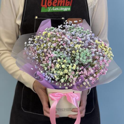 A box with a gypsophila rainbow