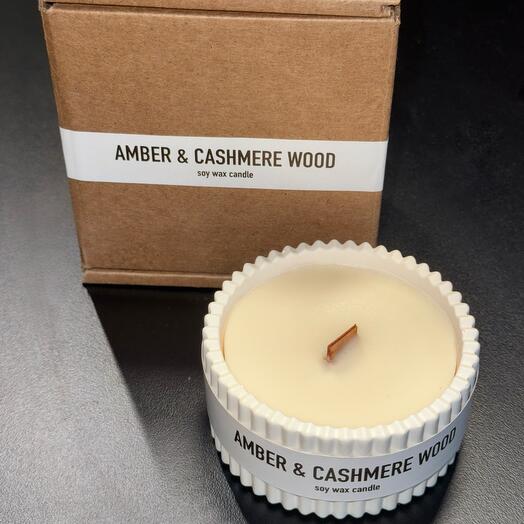 Свеча Amber Cashmere wood