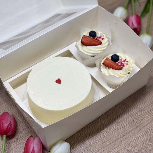 Бенто-торт MAXI+капкейки с сердечком