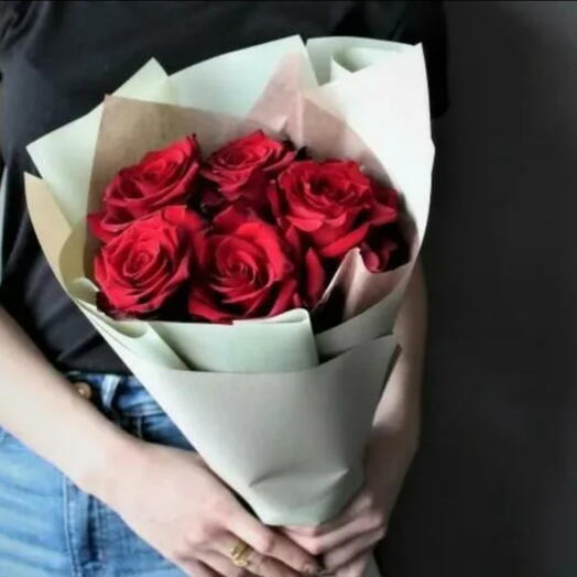 Букет из пяти красных Эксплорер