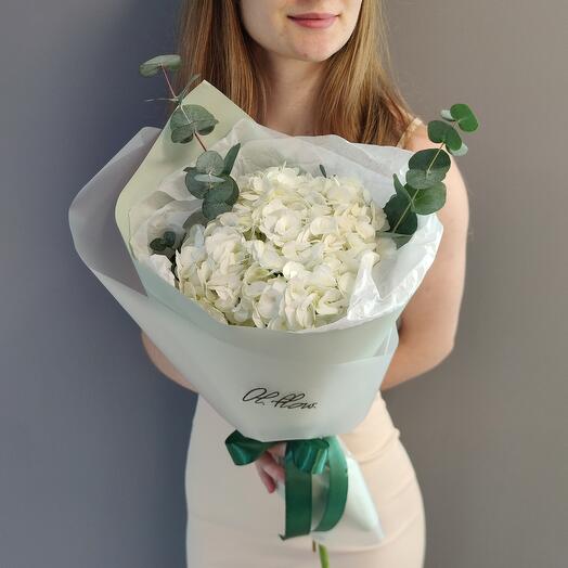 Букет из гортензии