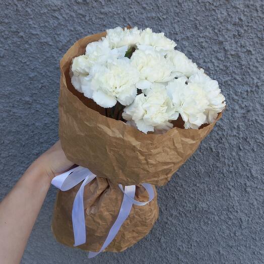 Монобукет из белых диантусов