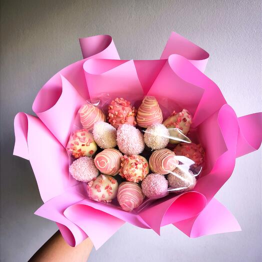 Букет 🍓клубника в шоколаде 17 штук