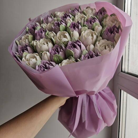 Букет с зефирными тюльпанами  26 см