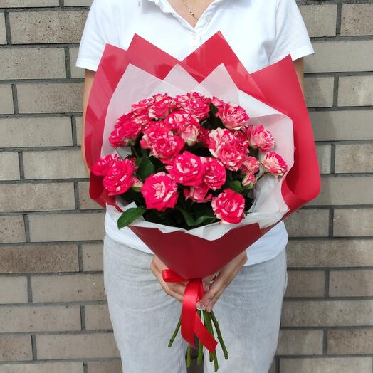 Кустовая роза в букете💌