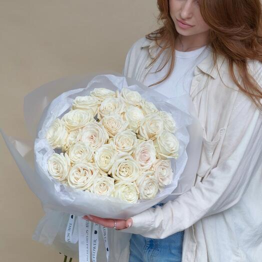 White Roses - 25 Stems