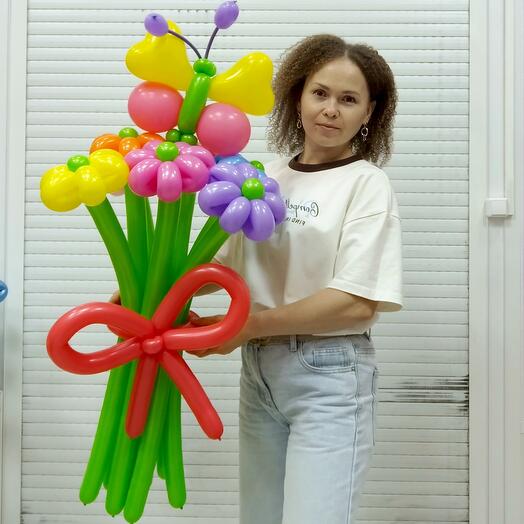 Букет из шаров с бабочкой