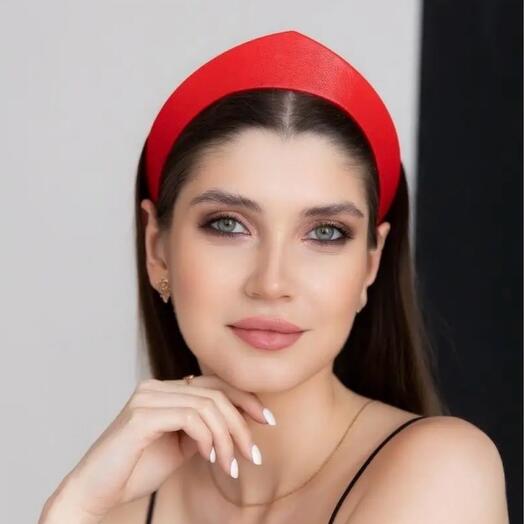 Red kokoshnik made of eco-leather