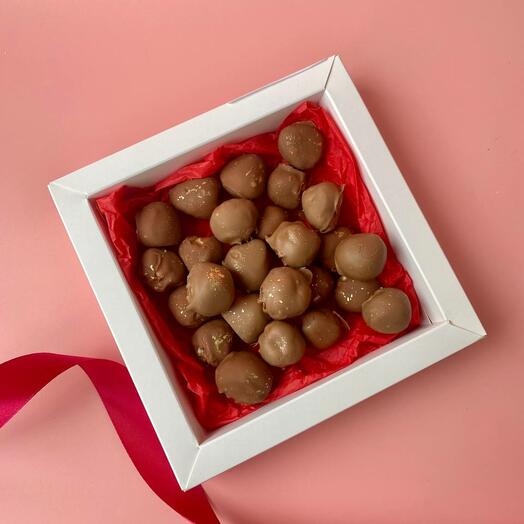 Малина в шоколаде подарок девушке, маме, подруге