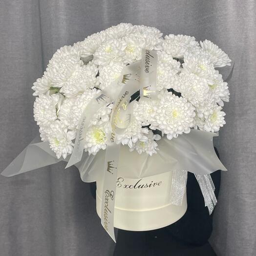 Моно-композиция из хризантем