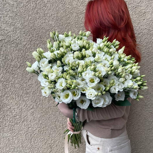 Букет белых Лизиантусов (Эустома) 35 шт