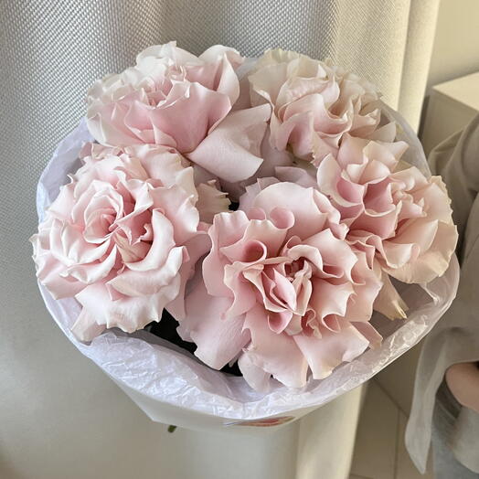 Букет «Нежный всплеск» из 5 французских роз 🌸