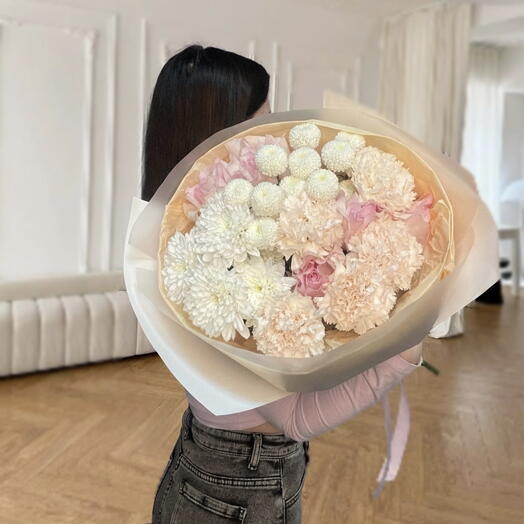 Нежный сборный букет🤍