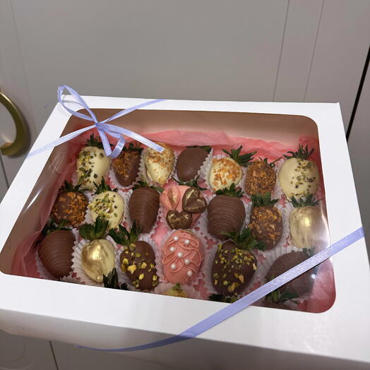 Набор из клубники в шоколаде