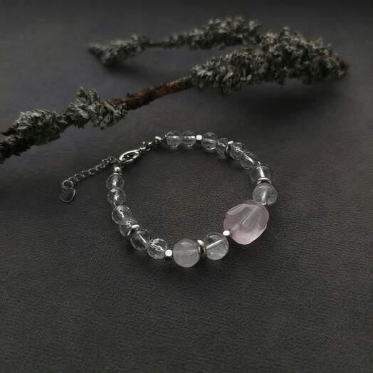 Браслет из прозрачного и розового кварца