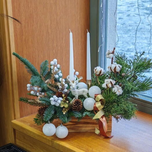 Новогодняя композиция "Лесной олень"