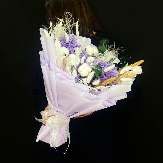 Букет из стабилизированных цветов