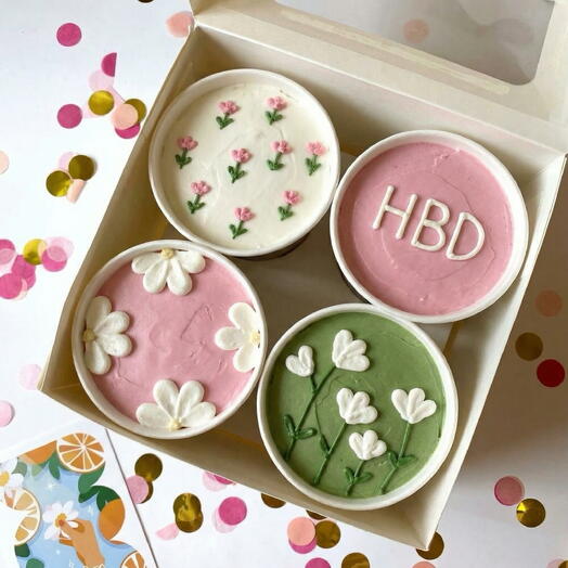 Набор тортов в стакане 4 шт cake to go на день рождения с цветочками