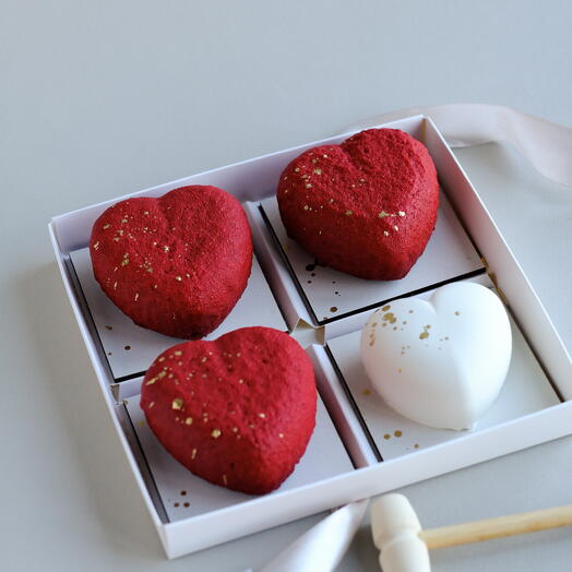 Набор пирожных "Самые важные слова"